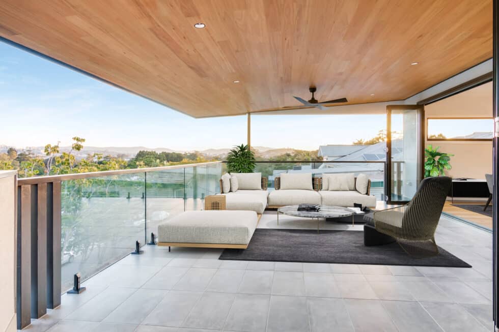 This grand Queensland home offers impressive kerb-side appeal and breathtaking views